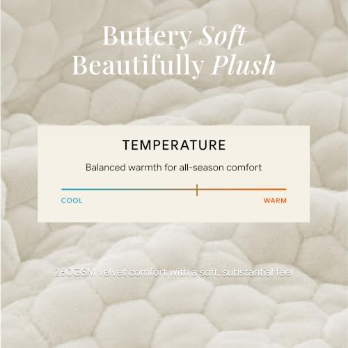 Tribeca Living Lugano Oversized Velvet Quilt Set - All Season, Extra Large, 3 Piece Queen Size Comforter Set with 2 Pillow Shams in Ivory Honeycomb Pattern 260GSM