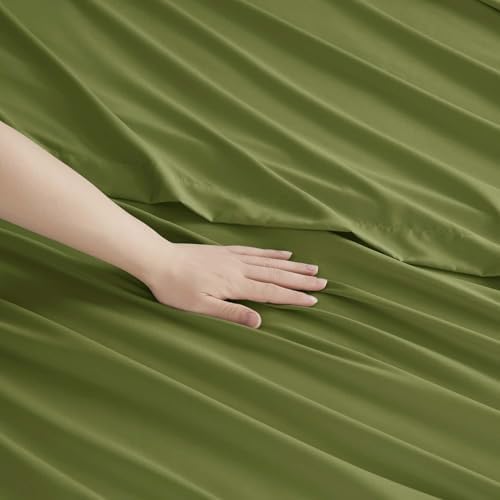 Clara Clark RV Queen Sheets, 6 Piece RV Sheets Set - Hotel Luxury Sheets for RV Bunks, Super Soft Bedding Set, Short Queen,Calla Green