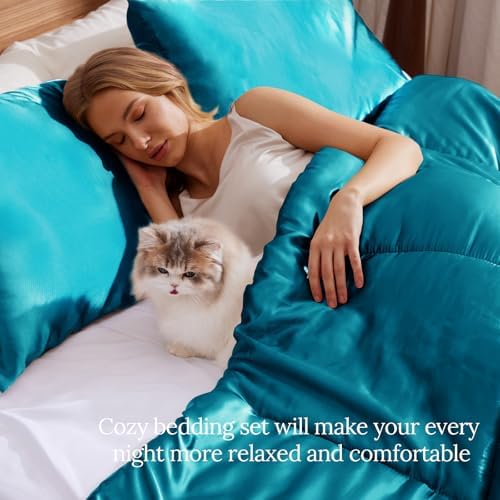 Whale Flotilla 3-Piece Reversible Silky Soft Breathable Full Comforter Set