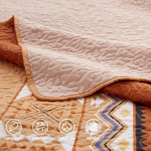 3 Pieces Quilt Set King Size Bedspread Burnt Orange/Rust Coverlet Lightweight Summer Comforter Microfiber Bohemian Bedding Set for All Season Oversized 98x106 Inch Bed Cover(1 Quilt, 2 Pillow Shams)