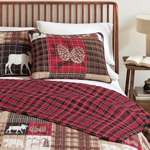 Great Bay Home Lodge Quilt Set - 3-Piece Full/Queen Size Rustic Bedding Set - Lightweight, All-Season, Reversible Bedspread (Hemlock Red/Brown)