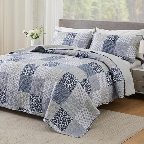 Cozyholy Navy Blue Gray Oversized King Quilt Set 128x120, 3 Piece Quilted Bedspread Set Patchwork Plaid Bedding Comforter Set Reversible Lightweight Microfiber Bed Spread Coverlet Set for All Seasons