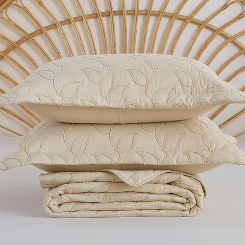 EVENHUG Quilt King Size Bedding Set with Pillow Sham Lightweight Bedspreads Coverlet Soft Reversible Bed Cover for All Season 3 Piece