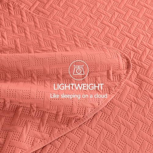 FLYMME Quilts King Size,Lightweight Coral Bedspreads,Basket Weave Pattern,Ultra Soft Microfiber Bed Coverlet 3 Pieces for All-Seasons (1 Quilt,2 Pillow Shams)
