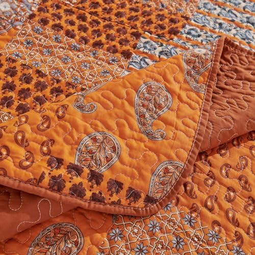 LEAONME 3 Pieces California King Size Quilt Set Burnt Orange Rust Oversized 120x120 Inch Bedspread Coverlet Lightweight Microfiber Paisley Bed Cover for All Seasons (1 Quilt, 2 Pillow Shams)