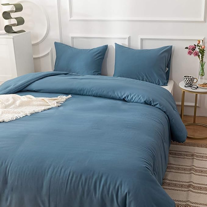 CLOTHKNOW Lake Blue Queen Comforter Set Blue Bedding Sets Soft Girls Women Comforter Queen with 2 x Pillow Cases