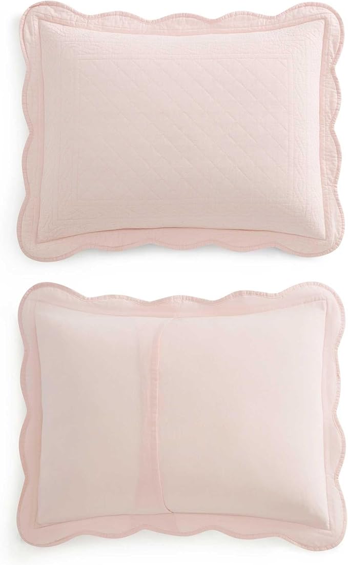 Martha Stewart - King Size Quilt Set, Soft & Breathable Cotton Percale Quilted Bedding with Matching Pillowcases, Scalloped Edge Bed Set, Vintage Scallop Pink