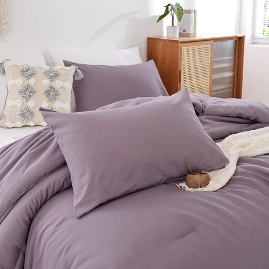 ROSGONIA Oversized King Comforter 120x120, 3pcs Super King Comforter (1 Dusty Purple Comforter & 2 Pillowcases) Lightweight Warm Bedding Blanket