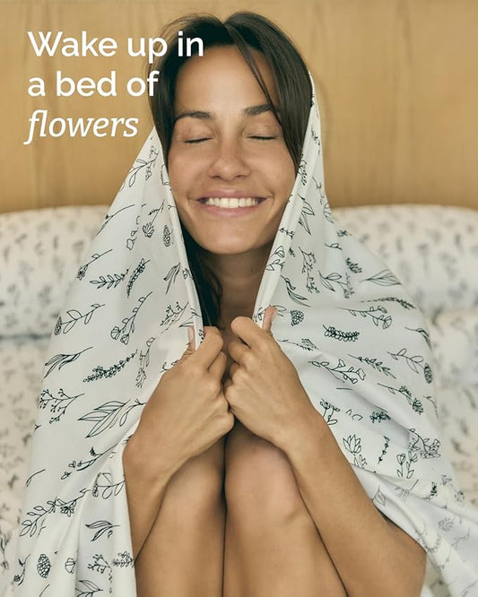 Floral Sheets - Black & White Floral Bed Sheet Set - 1 Flat, 1 Fitted & 1 Pillowcase w/ Deep Pockets - Comfy, Wrinkle & Fade Free - Boho Botanical Bedding - Breathable and Cooling - Twin XL Size Set