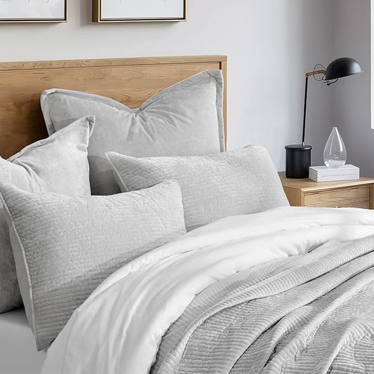 EVERGRACE Velvet Quilt Set Queen Size, Luxurious Soft Quilted Bedding Sets, Lightweight Velvet Comforter for All Season, Striped Channel Bedspread Coverlet with 2 Shams, Frost Gray
