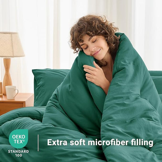 MUXHOMO 7 Pieces California King Comforter Set, Soft Bed in a Bag Cal King Size, All Season Bedding Set with Comforter, Flat Sheet, Fitted Sheet, Pillowcases & Shams, Emerald Green