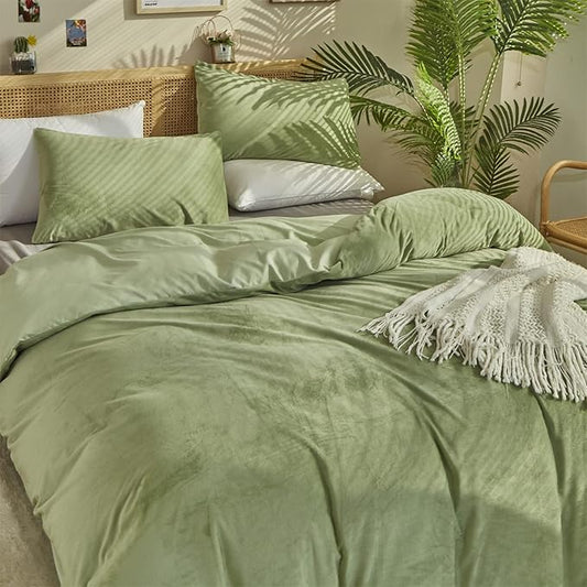 Houseri Sage Green Velvet Comforter Full Size Fluffy Light Green Fuzzy Bedding Sets Teen Girls Boys Warm Fall Winter Grass Green Micromink Sherpa Soft Comfy Plush Flannel Dorm Bed Quilts Blanket Full