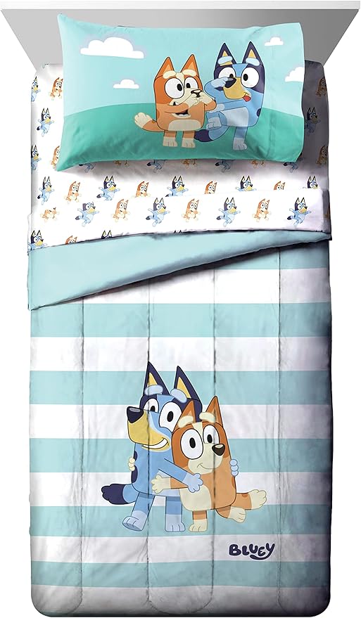 Jay Franco Bluey & Bingo 4 Piece Toddler Size Bed Set – Super Soft Microfiber Bed Set Includes Size Comforter & Sheet Set (Official Bluey Products)