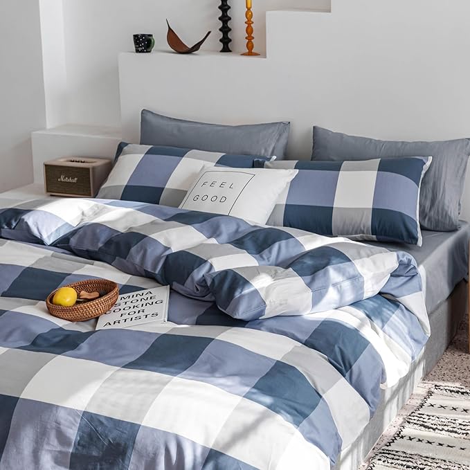 mixinni Queen Comforter Set Soft Fluffy Modern Style Checkered Pattern Comforter for Boys Mens, 1 Blue White Grey Geometric Comforter and 2 Pillowcases, All Seasons-Queen Size