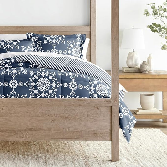 LINENS & HUTCH Comforter Set Patterned Microfiber All Season Down-Alternative Ultra Soft Bedding in Daisy Medallion - Full/Queen Daisy Medallion Navy