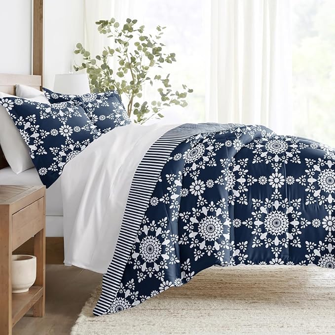 LINENS & HUTCH Comforter Set Patterned Microfiber All Season Down-Alternative Ultra Soft Bedding in Daisy Medallion - Full/Queen Daisy Medallion Navy