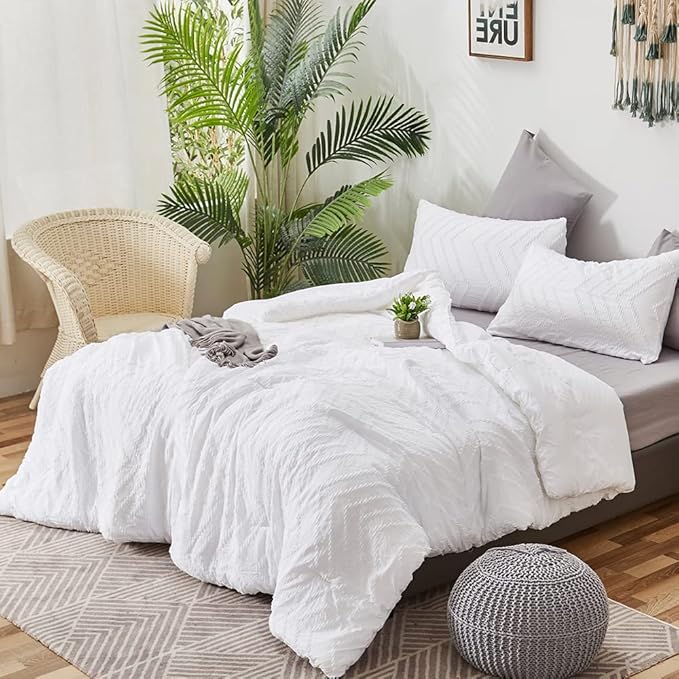 CLOTHKNOW White Tufted Full Size Comforter Sets 3Pcs Farmhouse Bedding Sets Soft Shabby Chic Boho Comforter with 2 x Pillow Cases