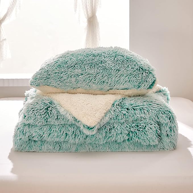 Luxury Faux Fur Shaggy Comforter Set King Size, Plush & Sherpa Reversible Comforter Teal with White, 3 Pieces Fluffy Fuzzy Bedding Set Ultra Soft and Warm for Winter (1 Comforter + 2 Pillowcases)
