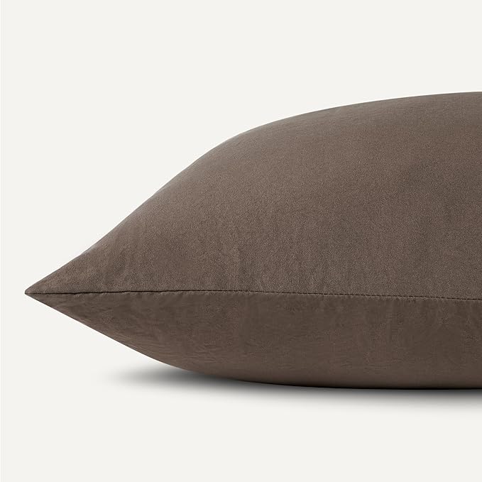 Amazon Basics Twin XL Bed Sheet, 3-Piece Bedding Set, Double Brushed Microfiber, Ultra Soft, Easy Care, Brown