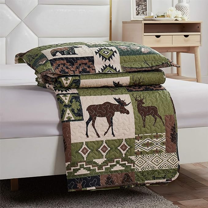 Ycosy Rustic Lodge Quilt Set Moose Elk Bedspread Twin Size Forest Bear Deer Quilt Matcha Green Reversible Festive Cabin Coverlets Farmhouse Decor Bed Cover Sets with 2 Pillow Shams