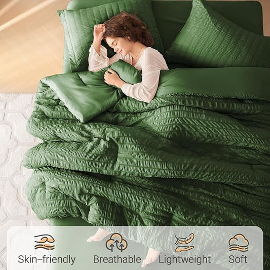 MUXHOMO 7 Pieces Queen Comforter Set, Seersucker Bed in a Bag Queen Size, All Season Luxury Bedding Set with Comforter, Flat Sheet, Fitted Sheet, Pillowcases & Shams, Dark Green