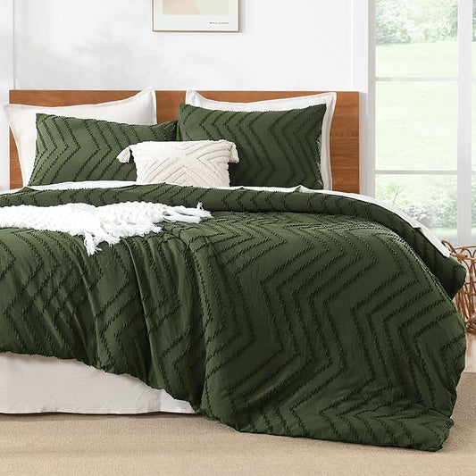 Litanika Dark Olive Green California King Comforter Set, 3 Pieces Cal King Oversized Chevron Tufted Bedding Comforter Sets, Fluffy Bed Set (104x96In Comforter & 3 Pillowcases)