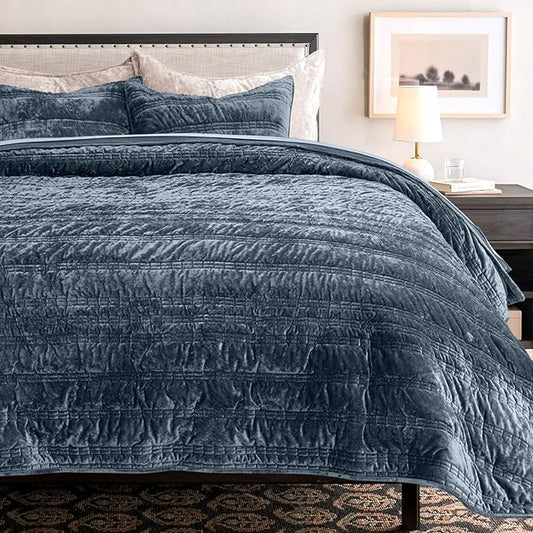EVERGRACE Luxury Ruched Velvet Quilt King Size, Ultra Soft Bedspread Coverlet Set, Lightweight Velvet Comforter, Quilted Bedding Cover with 2 Matching Shams for All Season, Stormy Blue