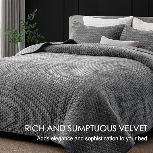 Powdion Velvet Quilt King Size, Oversized Bedspread Quilted Bedding Set, Luxurious Soft Coverlet Set Lightweight Velvet Comforter for All Season with 2 Pillow Shams, 96x106 Striped Quilt Set Gray