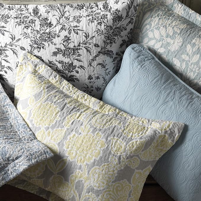Laura Ashley - Queen Quilt Set, Soft & Reversible Cotton Floral Bedding with a Medium Weight Feel, 3 Piece Bed Set with Matching Pillowcases (Paisley Patchwork Blue)