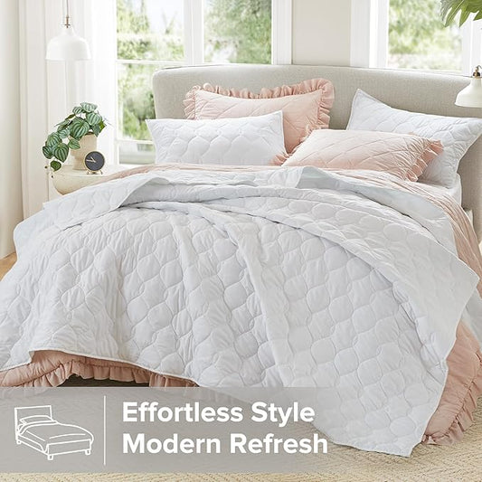 Comfort Spaces Queen Quilt Set Modern Reversible Ogee Coverlet Queen Bedding Set Cozy Quilted Winter Layer, All Season Lightweight Soft Queen Size Quilt, Kienna, Full/Queen White Ogee 3 Piece