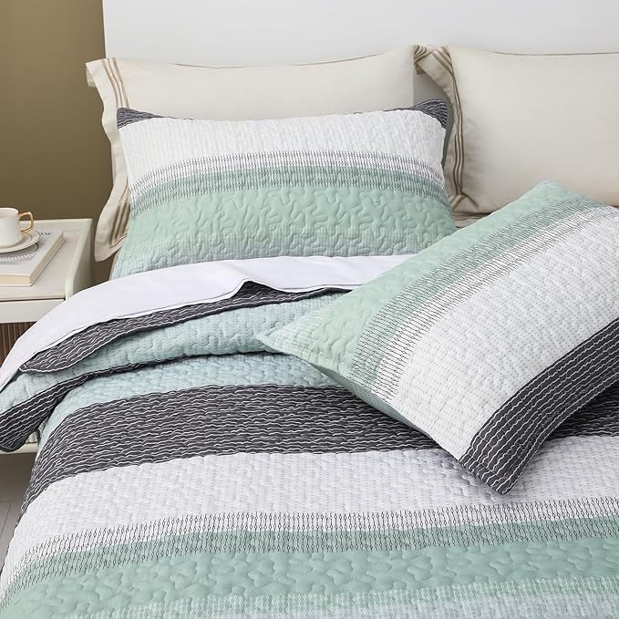 DURLENGEN Quilt Set Queen Size 3Pcs,Soft Microfiber Lightweight Bedspread,White & Green Striped Geometric Pattern Coverlet for All Season Layering(Queen 90x96,Mint Green)