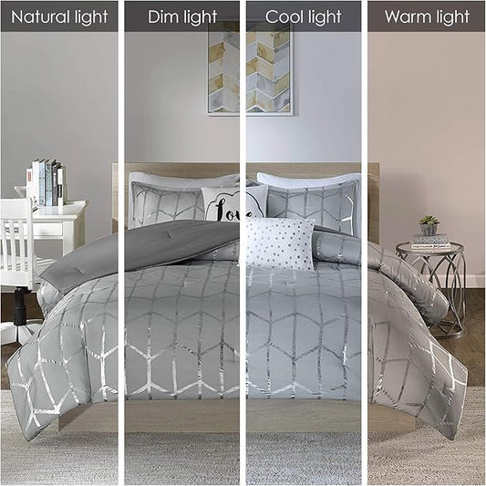 Intelligent Design Raina Full/Queen Comforter Set, Soft Microfiber, Modern Geometric Metallic Bed Set, 5 Pieces College Bedding with 2 Shams, 2 Toss Pillows Grey/Silver