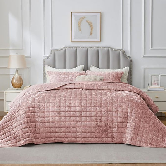 BEDELITE Velvet Quilt Set Queen Size - Luxury Velvet Comforter Bedding Set 3 Pieces, Lightweight Soft Cozy Shiny Dusty Pink Oversized Bedspread Coverlet for All Seasons with 2 Pillow Shams