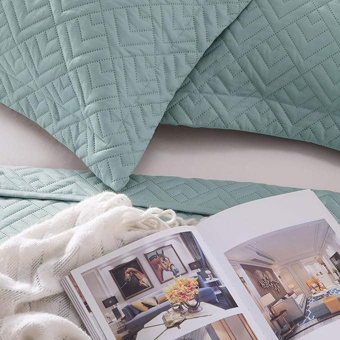 EXQ Home Quilt Set Full/Queen Size Coral Blue 3 Piece,Lightweight Soft Coverlet Modern Style Squares Pattern Bedspread Set for All Season(1 Quilt,2 Pillow Shams)