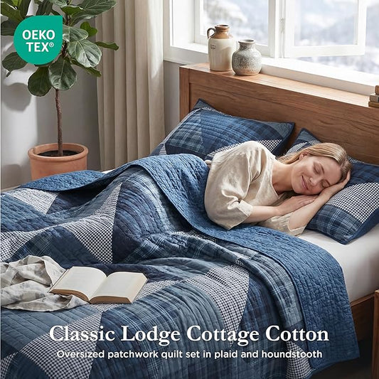 Woolrich Olsen Reversible Quilt Set - Cottage Styling Reversed to Solid Color, All Season Lightweight Coverlet, Cozy Bedding Layer, Matching Shams, Oversized Full/Queen, Geometric Plaid Blue 3 Piece