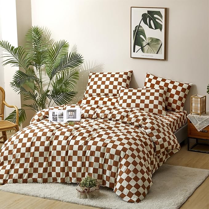 CLOTHKNOW Brown Plaid King Size Comforter Set 3Pcs Grid Bedding Comforter Sets Soft Checker Caramel Comforter with 2 x Pillow Cases