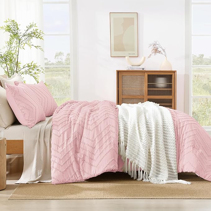 Litanika Pink Queen Size Comforter Sets, 3 Pieces Lightweight Chevron Tufted Bedding Comforter Set, Fluffy Down Alternative Comforter Bed Set Gift Choice (90x90In Comforter and 2 Pillowcases)