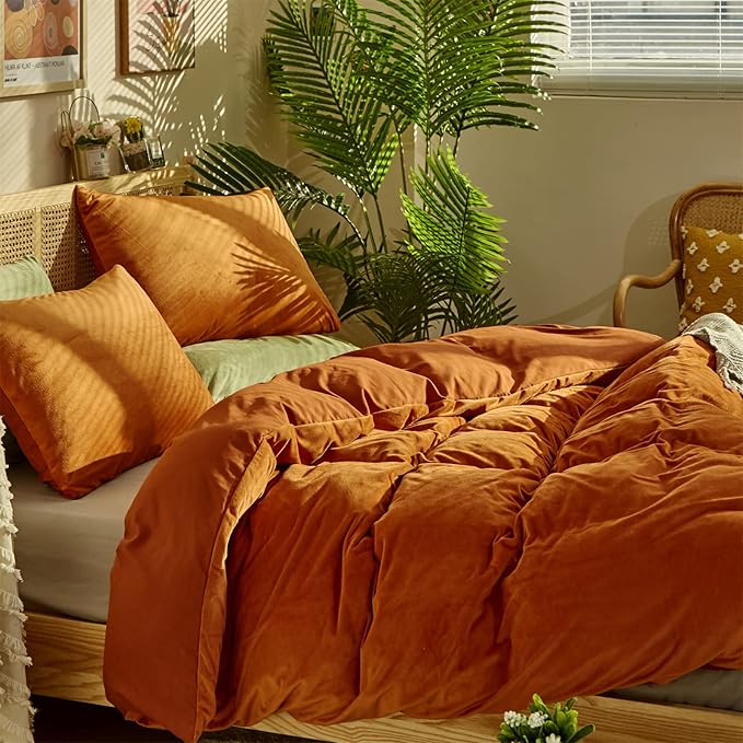 CLOTHKNOW Burnt Orange Comforter Set Queen Velvet Bedding Comforter Sets Orange Rust Comforter Terracotta Comforter Queen with 2 x Pillowcases