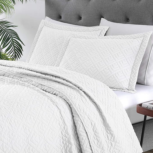 EXQ Home Quilt Set Twin Size White 2 Piece,Lightweight Soft Coverlet Modern Style Squares Pattern Bedspread Set for All Season(1 Quilt,1 Pillow Shams)
