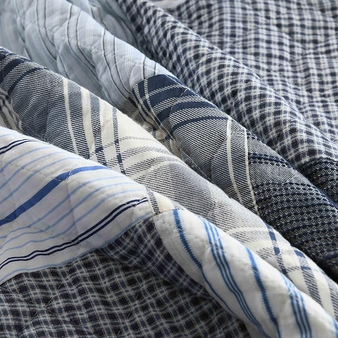 DURLENGEN Blue & Grey Patchwork 100% Cotton Queen Quilt 3Pcs,Patchwork Blue & Grey Pattern on White,Luxury Lightweight Coverlet Sets for All Season(Queen 90x96,Blue & Grey Patchwork)