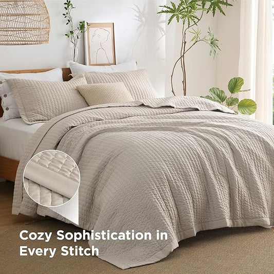 Bedsure Quilts Queen Size - Queen Quilt Bedding Set Bedspread Coverlet for Farmhouse Bedroom Decor, Lightweight Bedspread, 3-Piece Set with 90"x96" Coverlet & 2 Pillow Shams, All-Season Soft Comforter