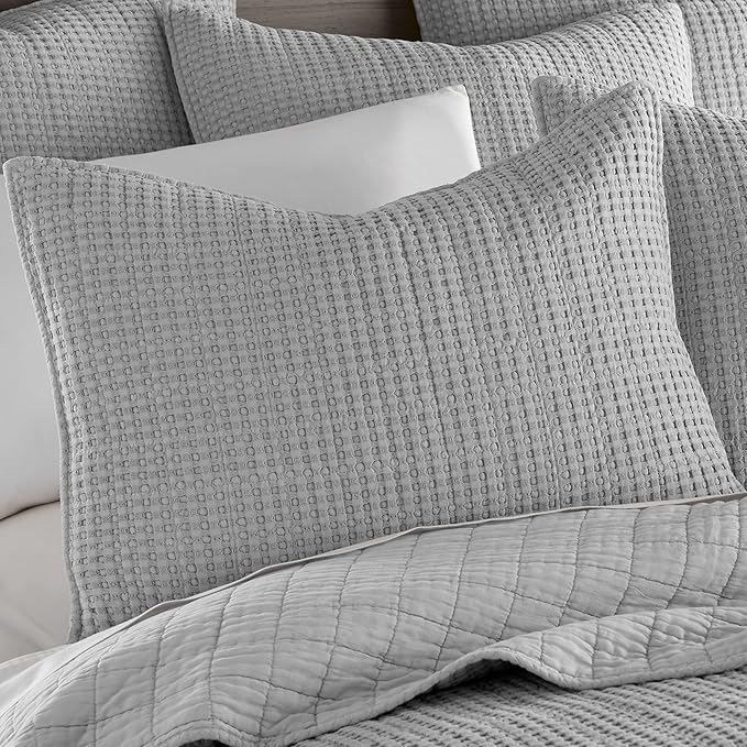 Levtex Home Mills Waffle Full/Queen Quilt Set (88x92in) with 2 Pillow Shams (26x20in) - Grey - Cotton Waffle Full/Queen Size Quilt Bedding Set - Lightweight, Soft, Pre-Washed