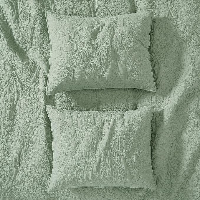 PALASSIO Sage Green Paisley 100% Cotton Quilt Queen Size Bedding Set with 2 Pillow Shams, Boho Floral Lightweight Farmhouse Country Vintage Soft Bedspread Shabby Chic Coverlet for All Season, 3 Pieces