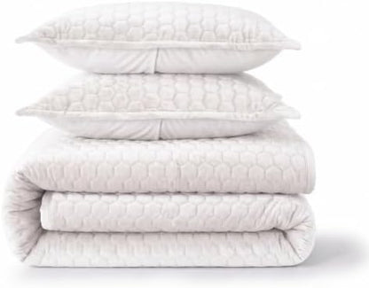 Tribeca Living Lugano Oversized Velvet Quilt Set - All Season, Extra Large, 3 Piece King Size Comforter Set with 2 Pillow Shams in White Honeycomb Pattern 260GSM