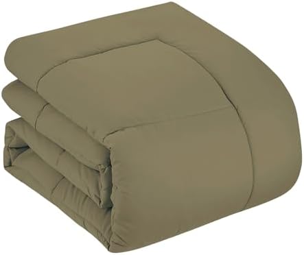 Sweet Home Collection RV Short Queen Comforter Set for RV Camper - Comforter Set with Fitted & Flat Sheet, 4 Pillowcases - Tailored for RV Short Queen Beds - Cozy Essentials for Your RV Bedroom, Sage