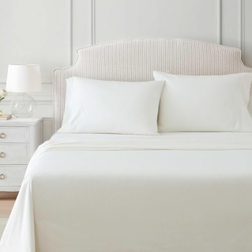 Martha Stewart - Queen Size Sheet Set with Fitted Sheet & Pillowcases