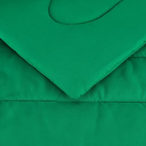 Amazon Basics 7-Piece Soft, All-Season Microfiber Kid's Bed-in-a-Bag Bedding Set with Comforter, Sheets, Pillow Shams and Pillowcases, Full/Queen, Solid Green