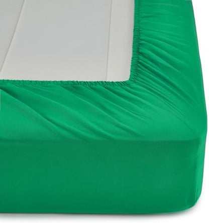 Amazon Basics 7-Piece Soft, All-Season Microfiber Kid's Bed-in-a-Bag Bedding Set with Comforter, Sheets, Pillow Shams and Pillowcases, Full/Queen, Solid Green