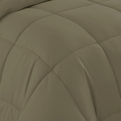 Sweet Home Collection RV Short Queen Comforter Set for RV Camper - Comforter Set with Fitted & Flat Sheet, 4 Pillowcases - Tailored for RV Short Queen Beds - Cozy Essentials for Your RV Bedroom, Sage
