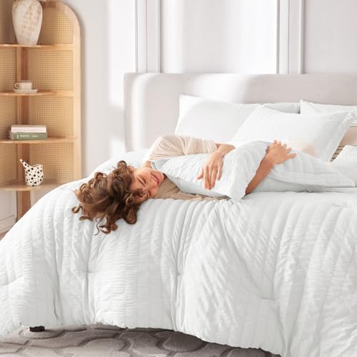 MUXHOMO 7 Pieces Oversized Queen Comforter Set, Seersucker Bed in a Bag Oversized Queen Size, All Season Luxury Bedding Set with Comforter, Flat Sheet, Fitted Sheet, Pillowcases & Shams, White